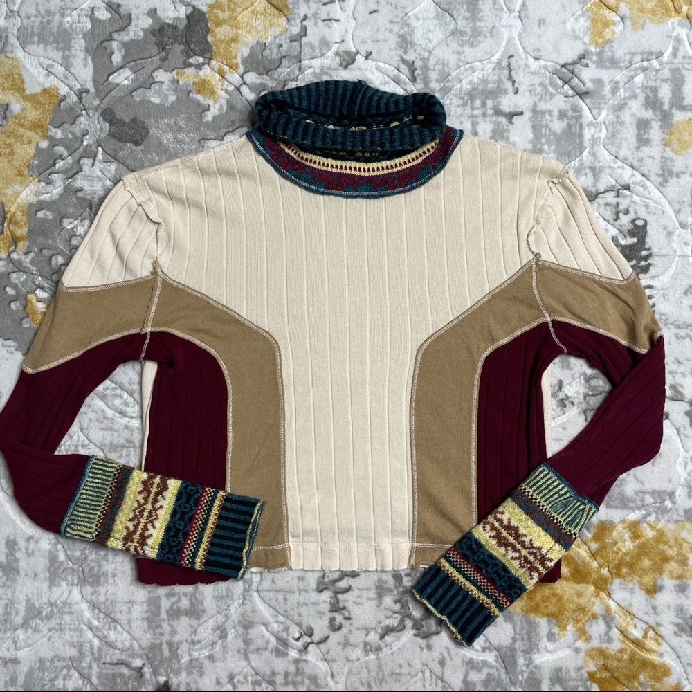 Free People cropped knit tops Small